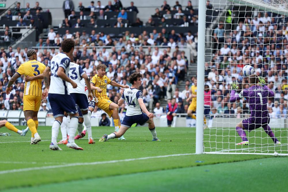 祝福，顾春含、邢琦等六名45岁的裁判员本赛季结束后挂哨